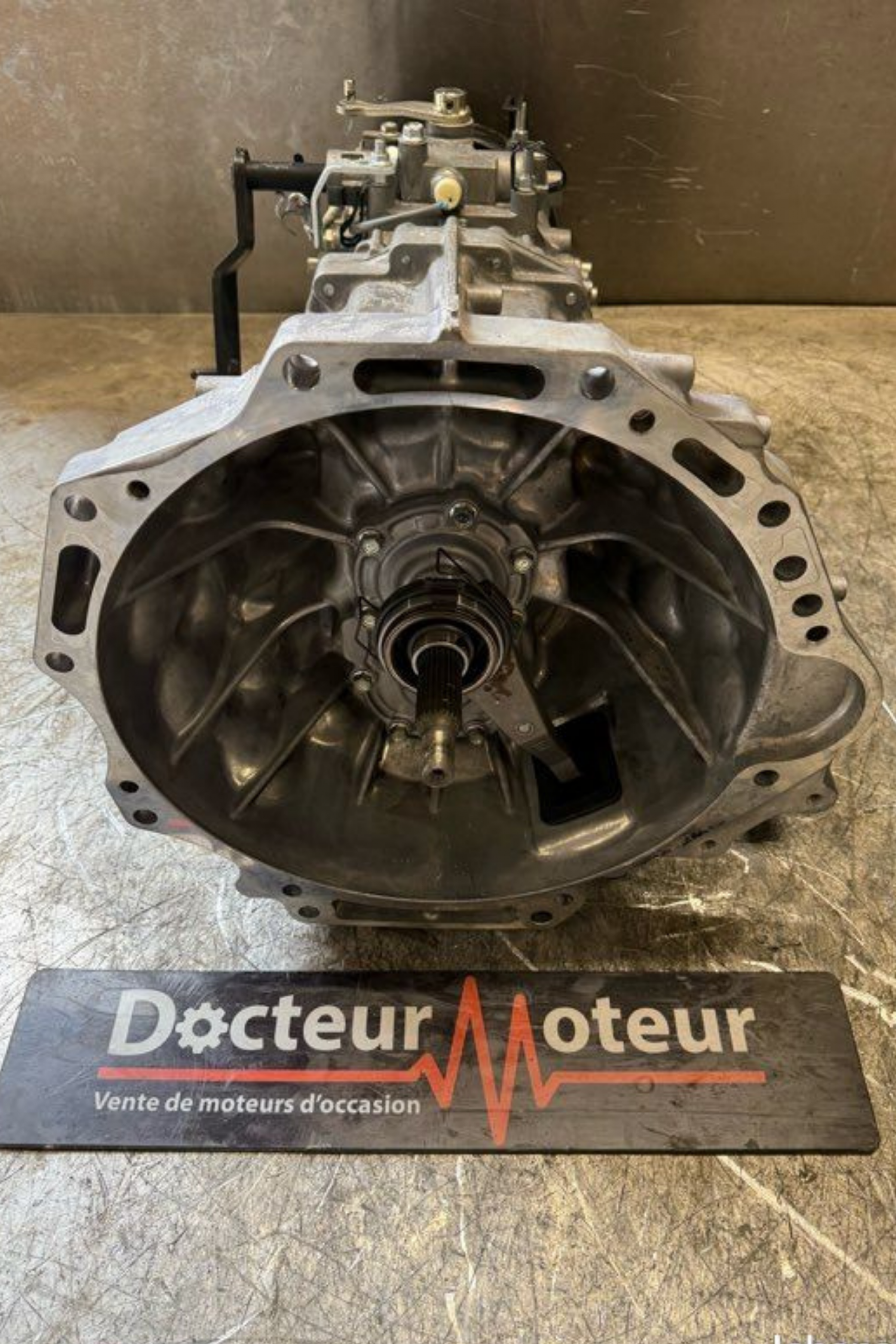 Boite de vitesses ISUZU Grafter RZ4E M0J01 M1329821