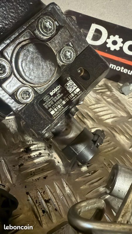 Injecteur + pompe à injection Renault 1.6dci r9m413 – Image 3