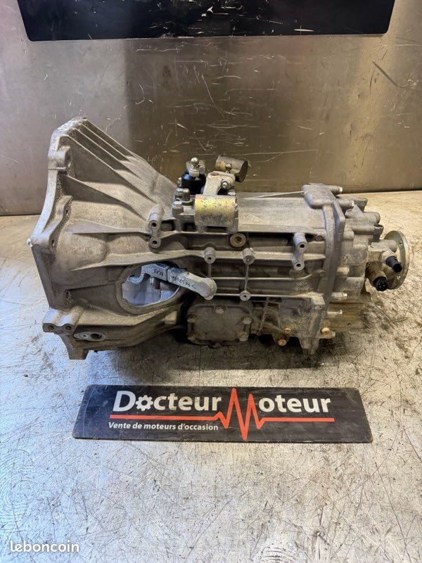 Boite de vitesses IVECO 2.3L 5 vitesses 8870899